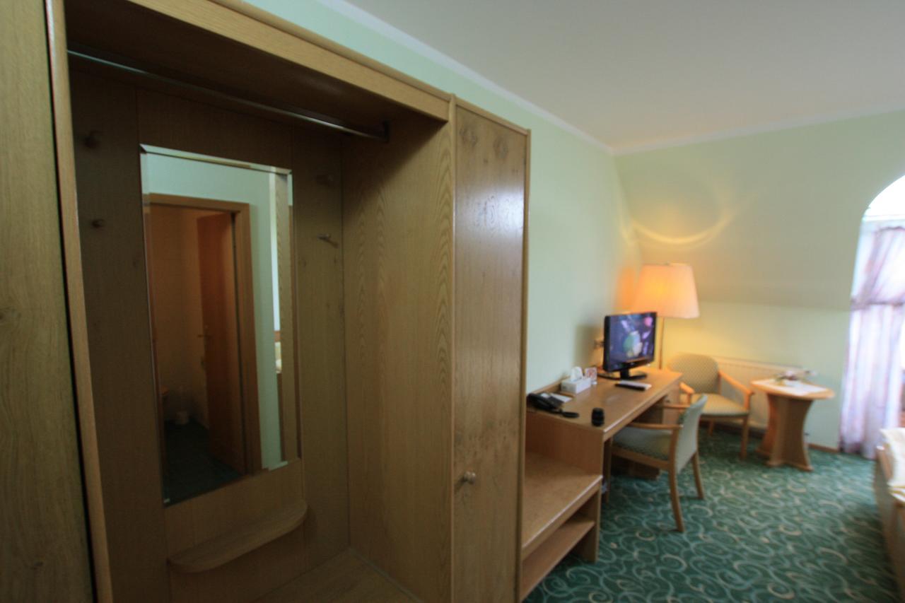 Hotel Buergerhof Hohenstein-Ernstthal Εξωτερικό φωτογραφία